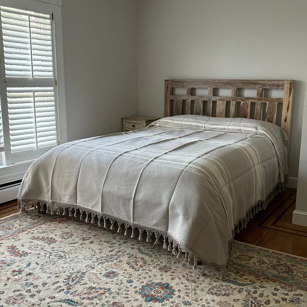 Hand loom Queen Size Cotton Bedspread.